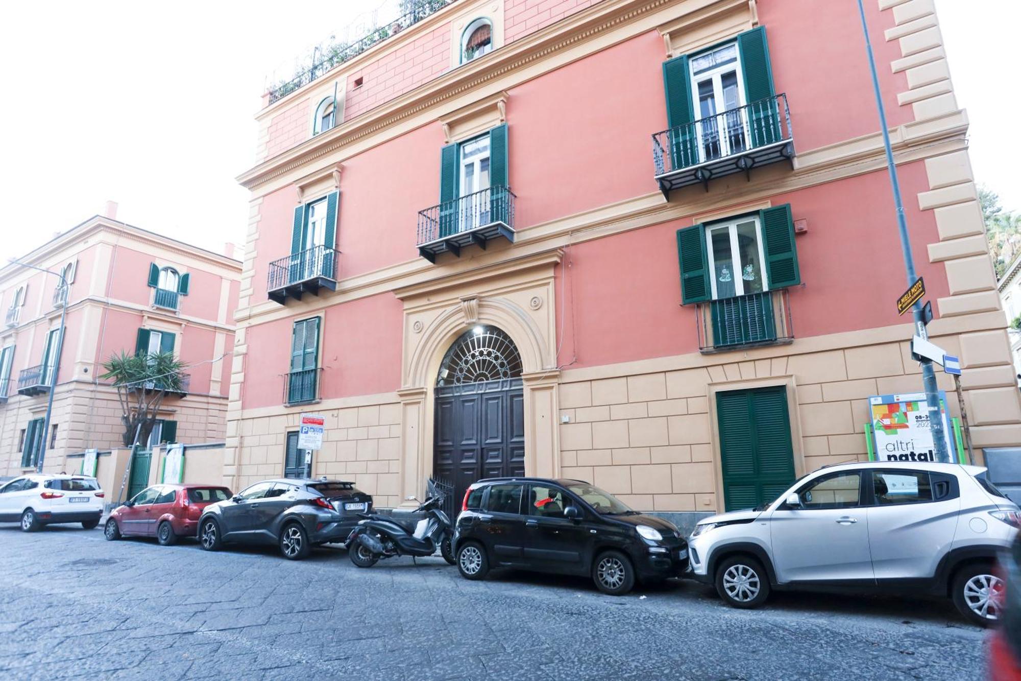 Urban Living In Chiaia - Close To Grenoble * Napoli